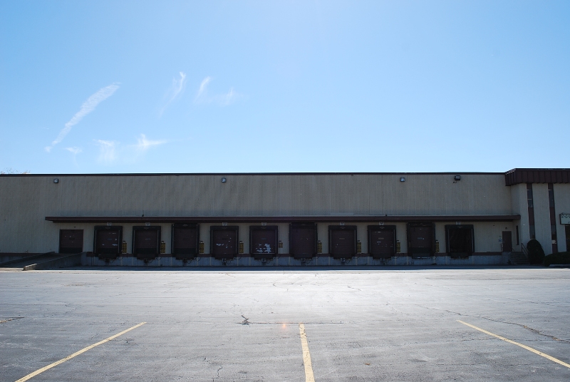 RG Riley Illinois Warehouse - East Dock Shipping