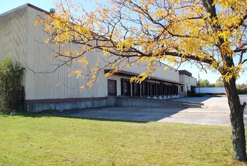 RG Riley Illinois Warehouse - East to West View